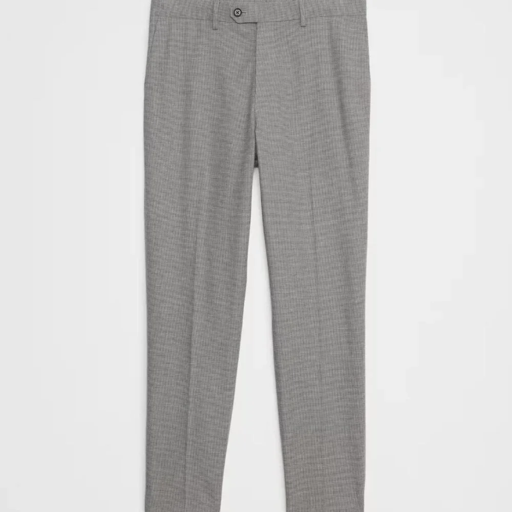 Banana Republic Factory Tailored-Fit Linen-Blend Houndstooth Suit Trouser, 34x30